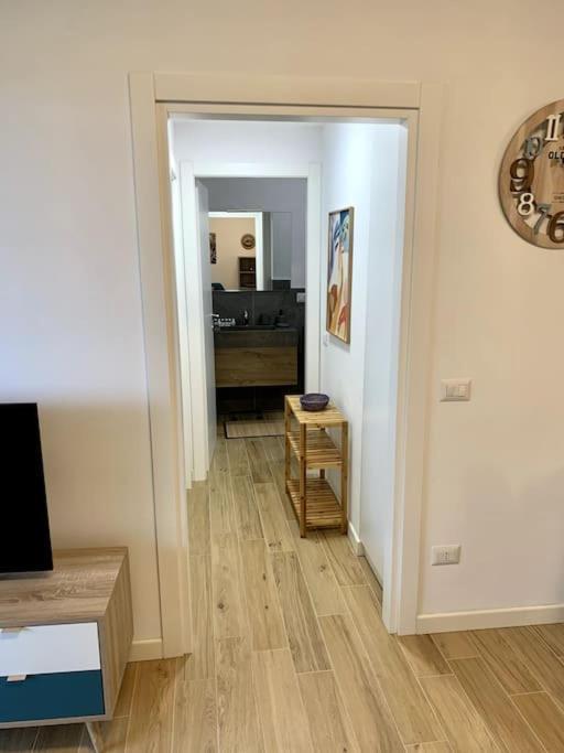 Appartamento Con Terrazzo Sui Tetti Milanesi Luaran gambar
