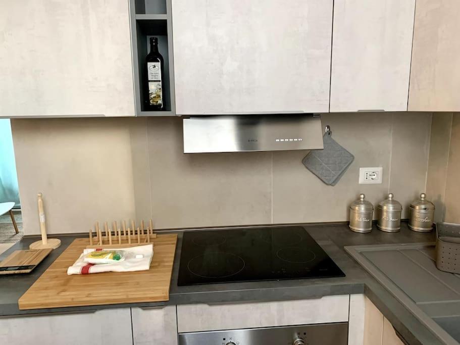 Appartamento Con Terrazzo Sui Tetti Milanesi Luaran gambar